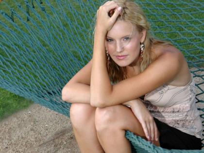 Maggie Grace photo 84718