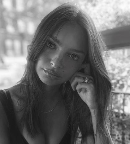 Emily Ratajkowski photo 265877