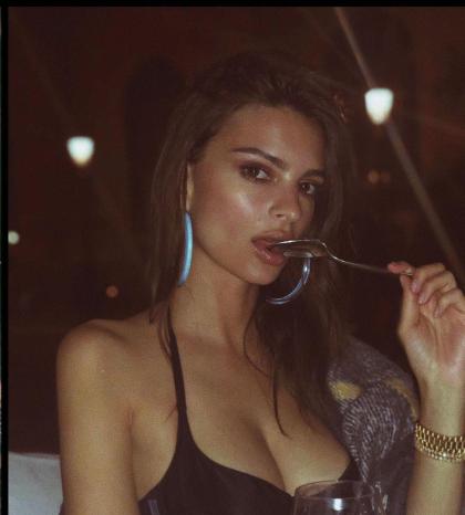 Emily Ratajkowski photo 265883