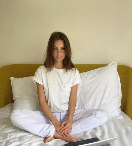 Emily Ratajkowski photo 265904