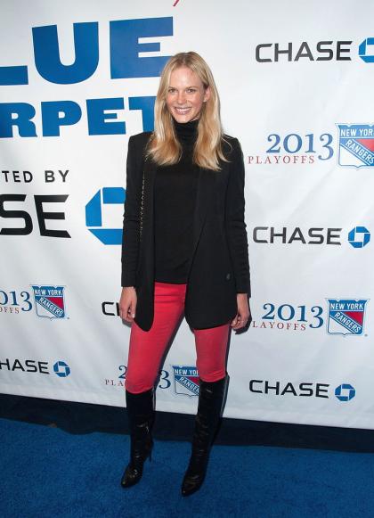 Anne Vyalitsyna photo 93769