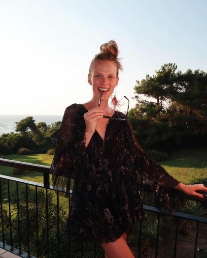 Anne Vyalitsyna photo 93772