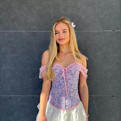 Veronika Miller photo 95961