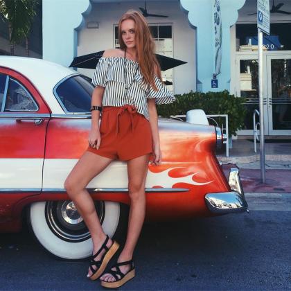 Abigail Cowen photo 96380