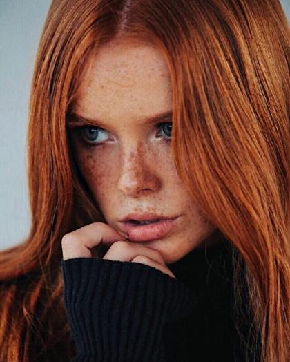 Abigail Cowen photo 96383