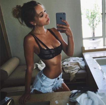 Alexis Ren photo 293657