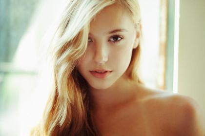 Alexis Ren photo 96796