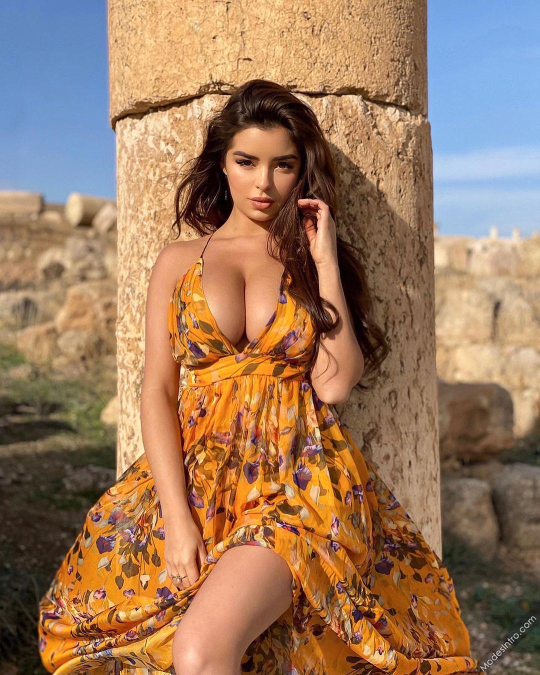 Demi Rose