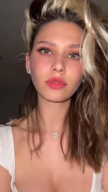 Alena Sharypova photo 34446
