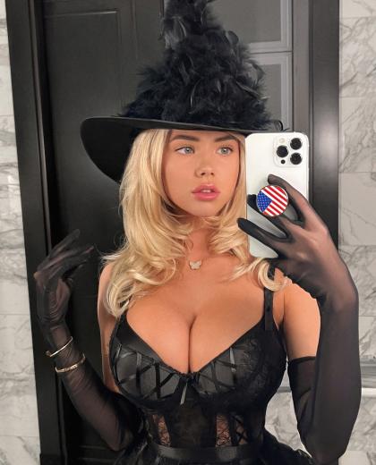 Natalie Lee photo 227228