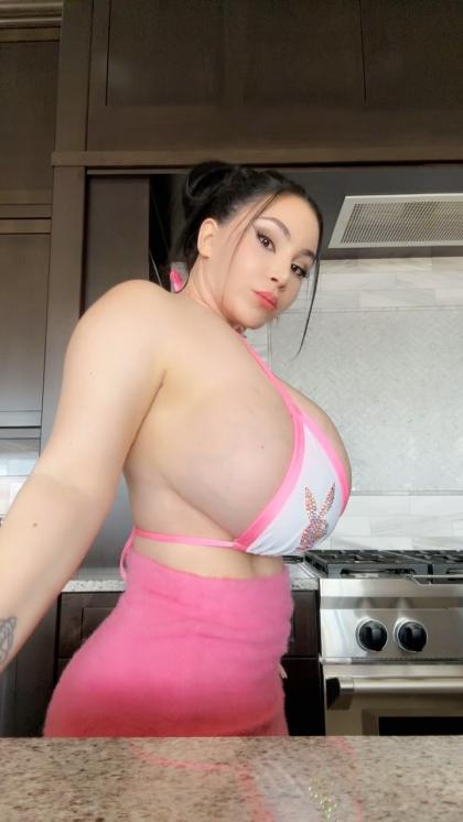 Korina Kova