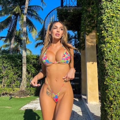 Lyna Perez photo 9519
