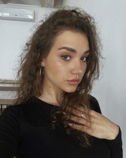 Alina Neuer