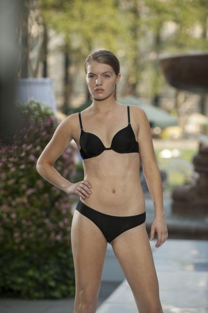 Amanda Gullickson photo 118359
