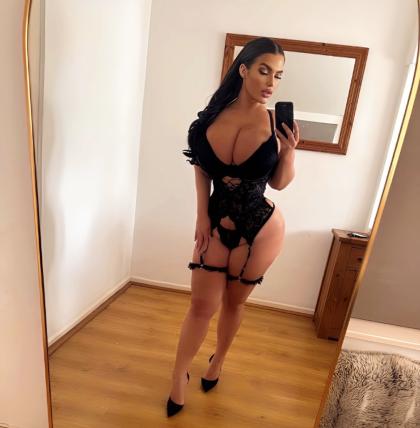 Angelica Sharpe photo 47117