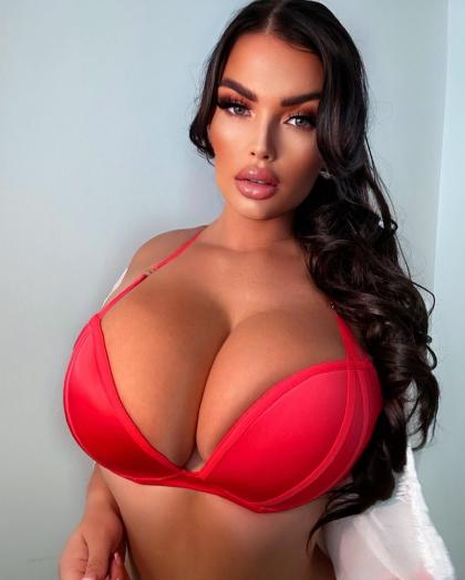 Angelica Sharpe photo 47163