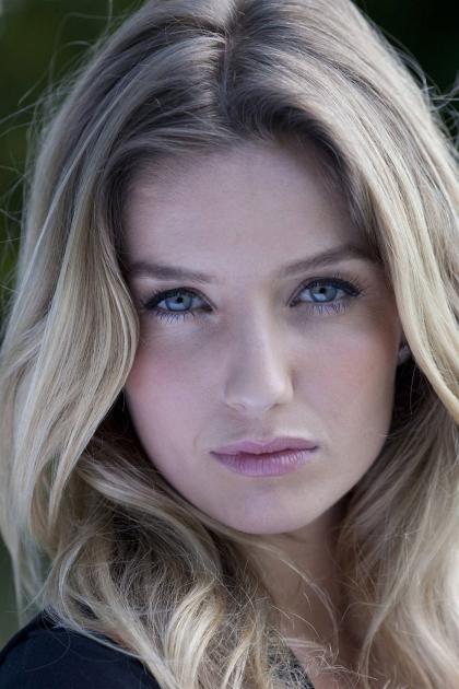 Annabelle Wallis photo 124304