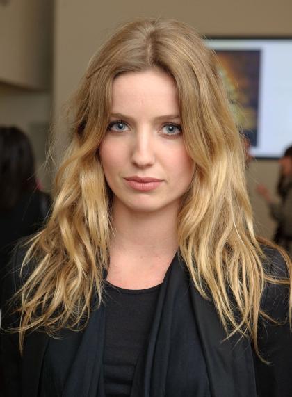 Annabelle Wallis photo 124313
