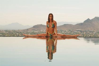 Karen McDougal photo 131790
