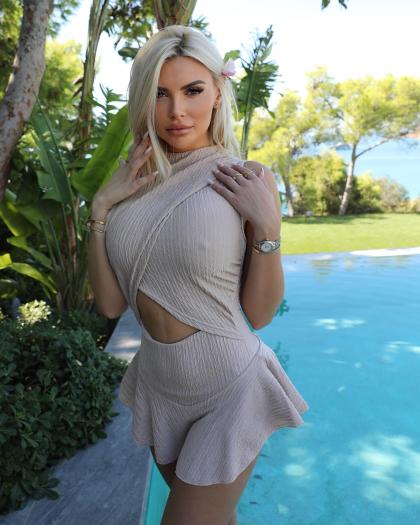 Montse Roura photo 152628