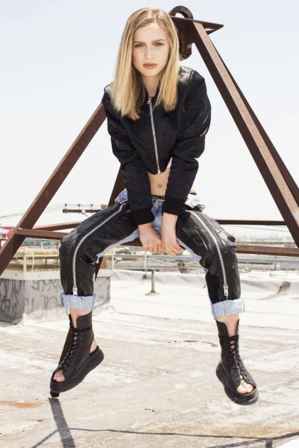 Ali Collier photo 161326