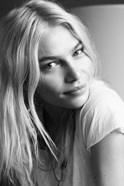 Aline Weber photo 164635