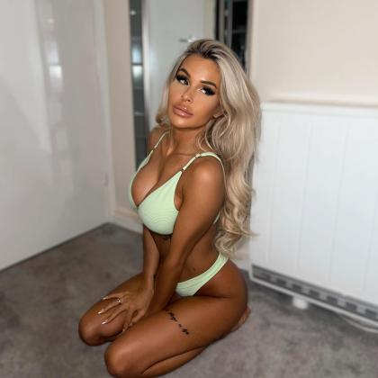 Amber Brown photo 166603