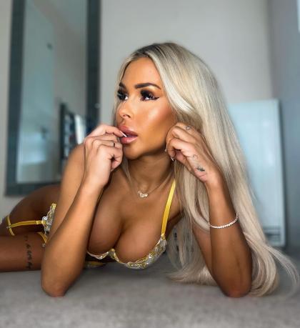 Amber Brown photo 166611