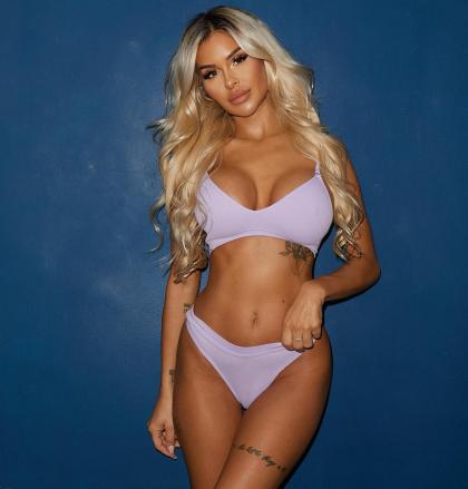 Amber Brown photo 166711