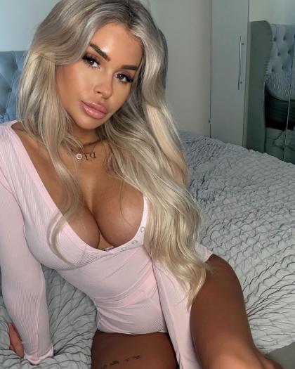 Amber Brown photo 166934