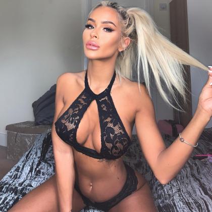 Amber Brown photo 167015