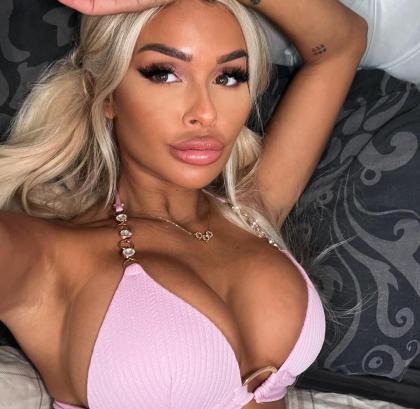 Amber Brown photo 167132