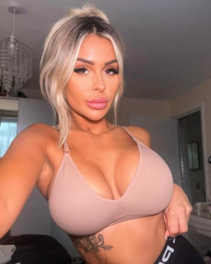 Amber Brown photo 167141