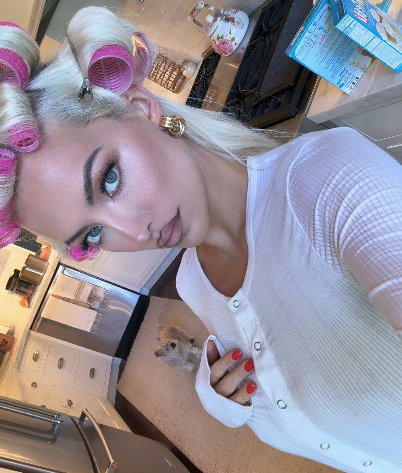 Lindsey Pelas