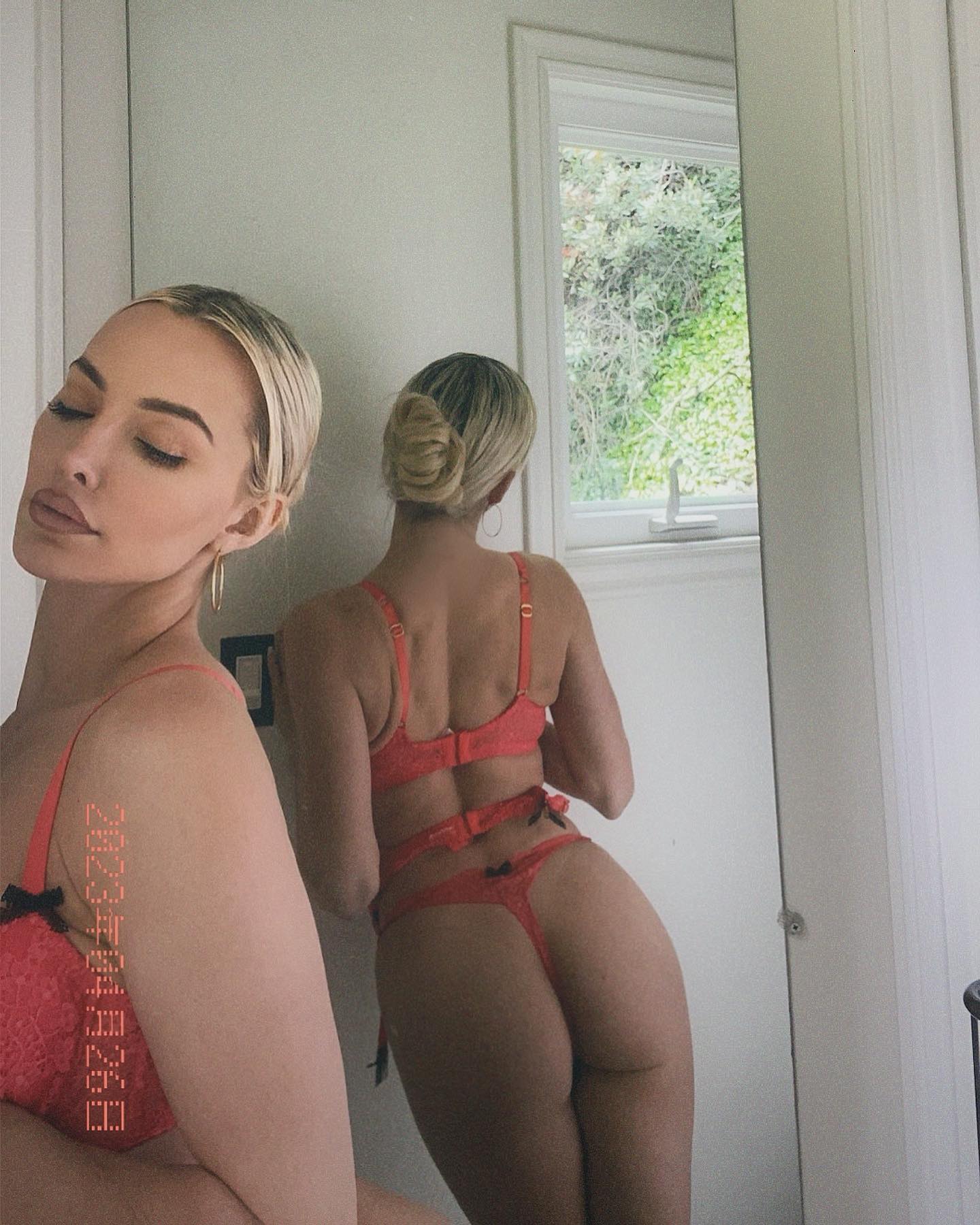 Lindsey Pelas