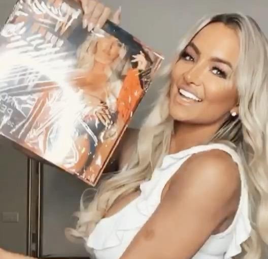 Lindsey Pelas