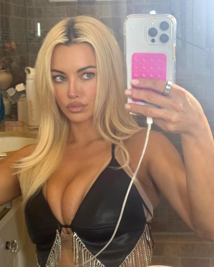Lindsey Pelas photo 174973