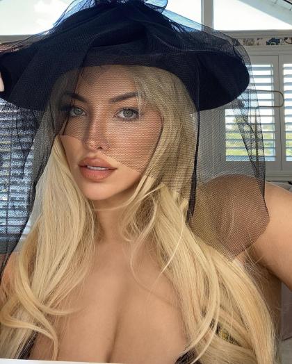 Lindsey Pelas photo 175167