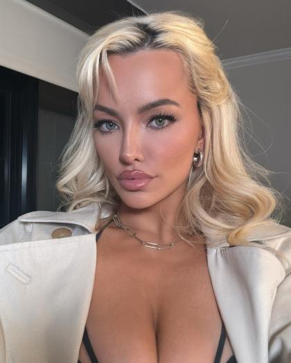 Lindsey Pelas photo 175244