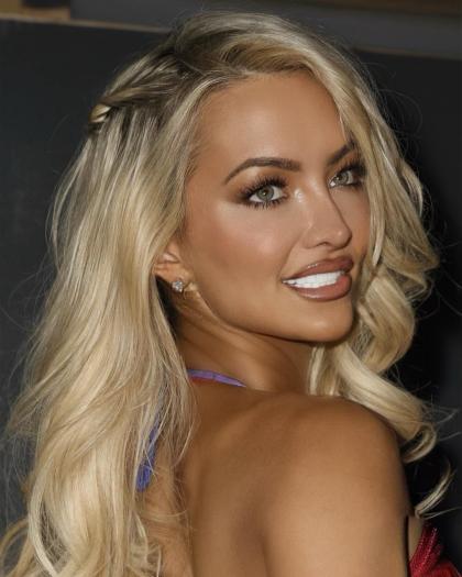 Lindsey Pelas photo 175252