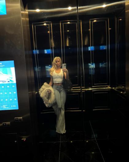 Lindsey Pelas photo 175308