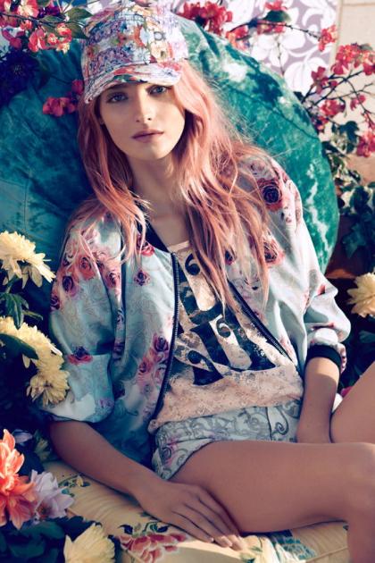 Amanda Norgaard photo 177740