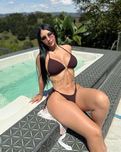 Angela Rodriguez photo 181467