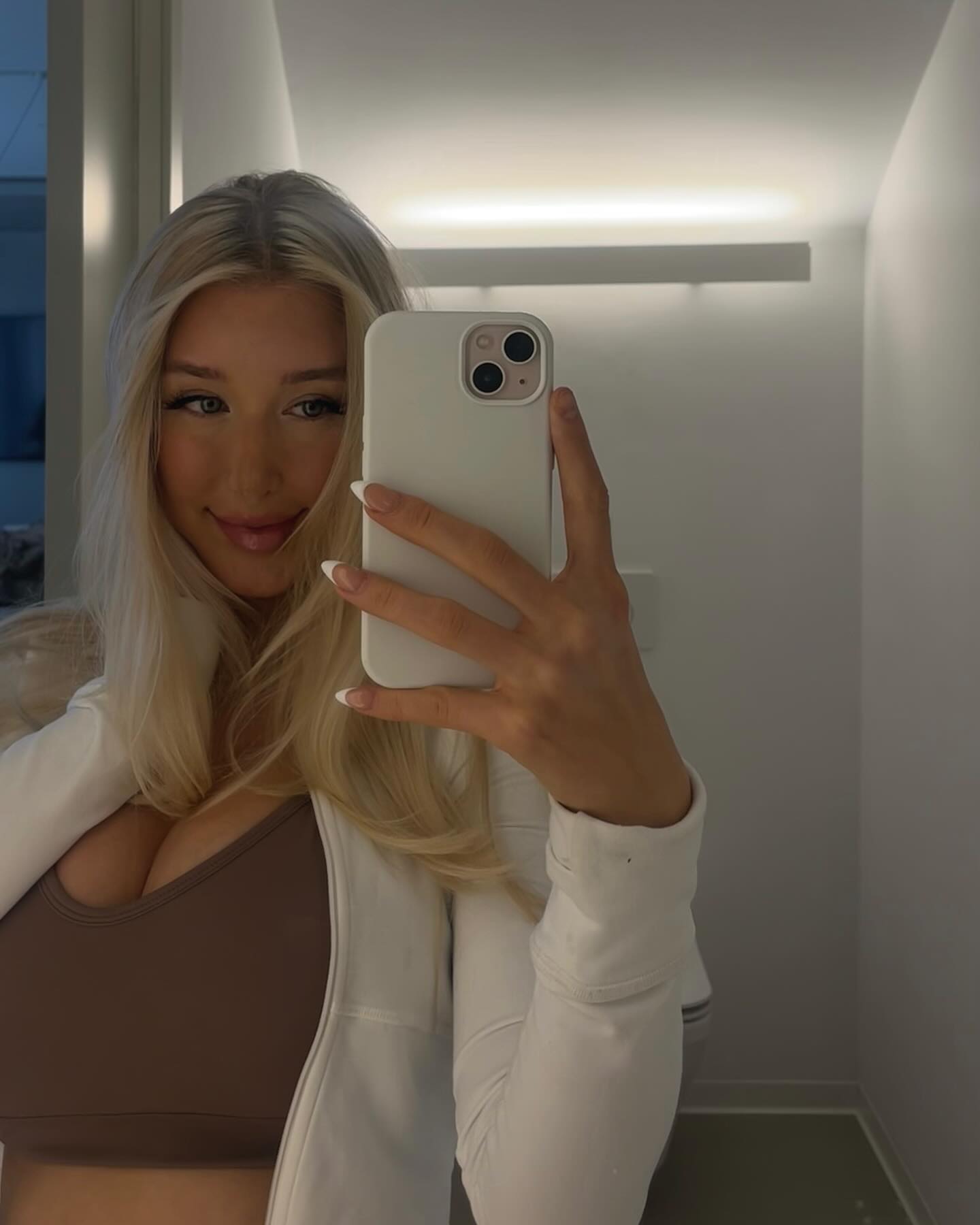 Amanda Toy