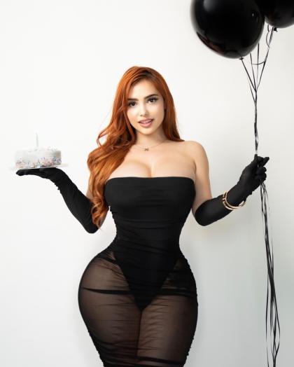 Analy Bazan photo 196300
