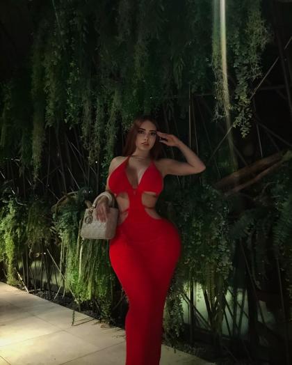 Analy Bazan photo 196319