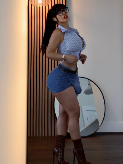 Analy Bazan photo 196329