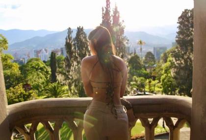 Karen Castano photo 198471