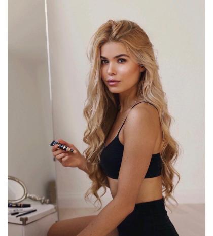 Pamela Reif photo 279183