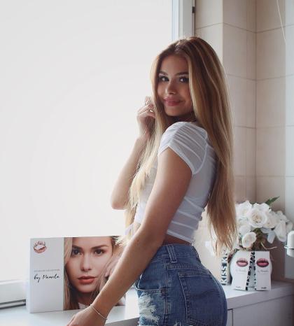 Pamela Reif photo 279249